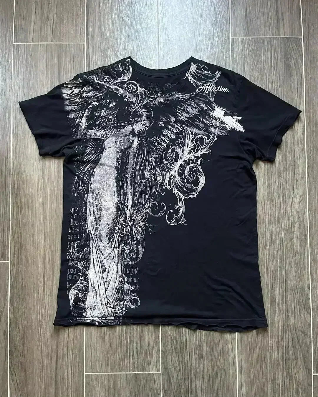 Camisa de Botão Y2K Nu Metal com Gravata Dark e Lettering