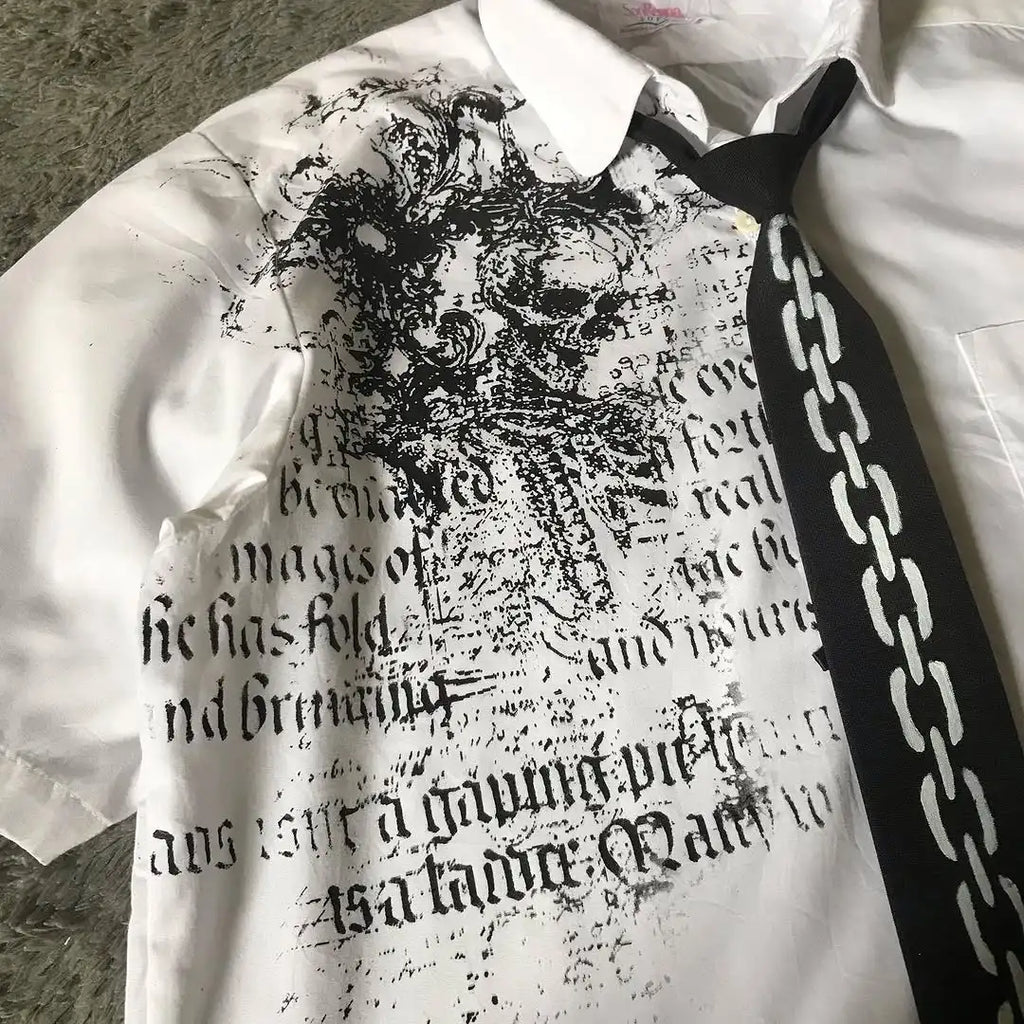 Camisa de Botão Y2K Nu Metal com Gravata Dark e Lettering