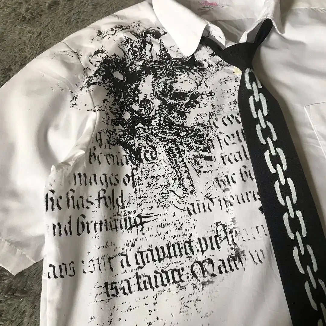 Camisa de Botão Y2K Nu Metal com Gravata Dark e Lettering