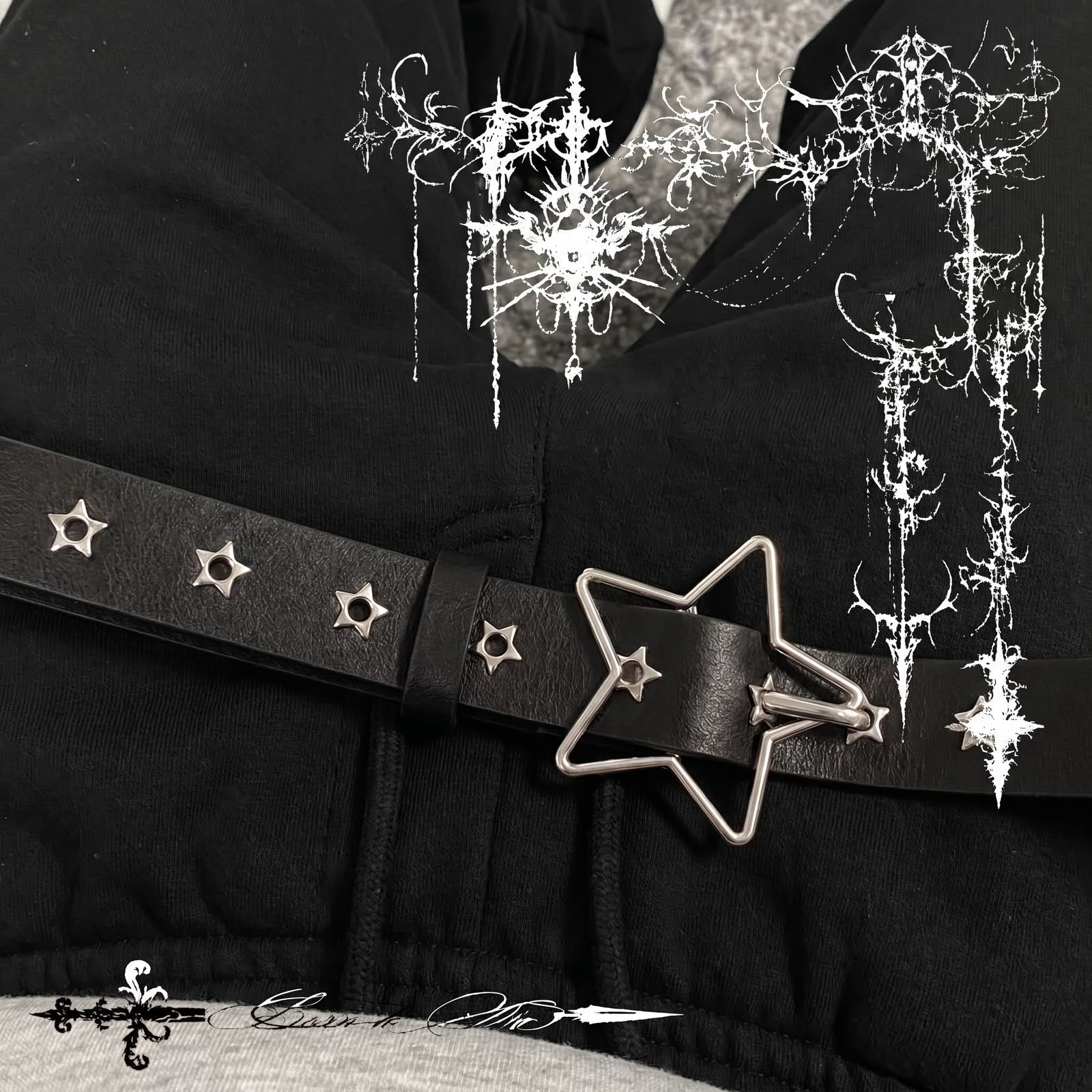 Cinto Gótico Y2K Dark Star com Ilhós