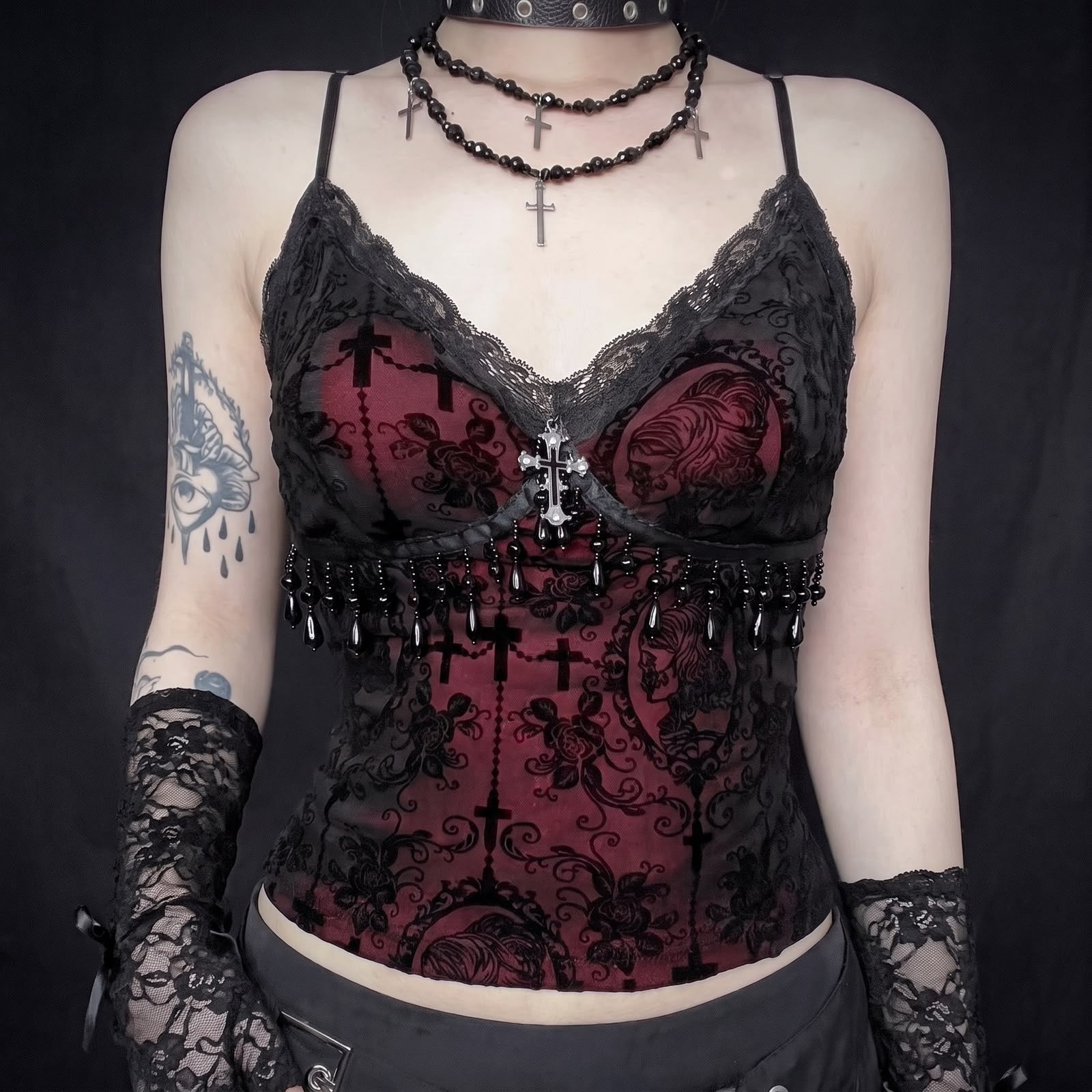 Cropped Gótico de Renda e Malha Y2K Fairycore