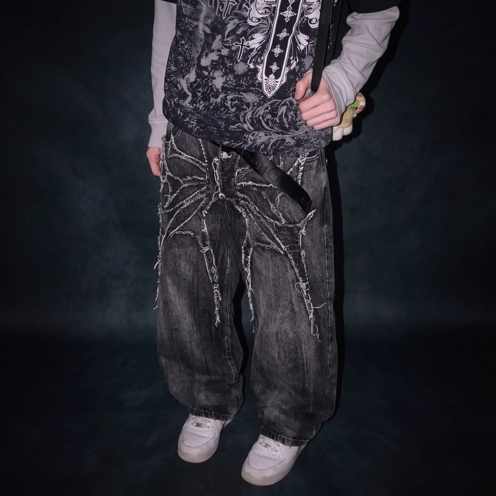 Calça Jeans Baggy Y2K com Patchwork Desgastado Teia de Aranha