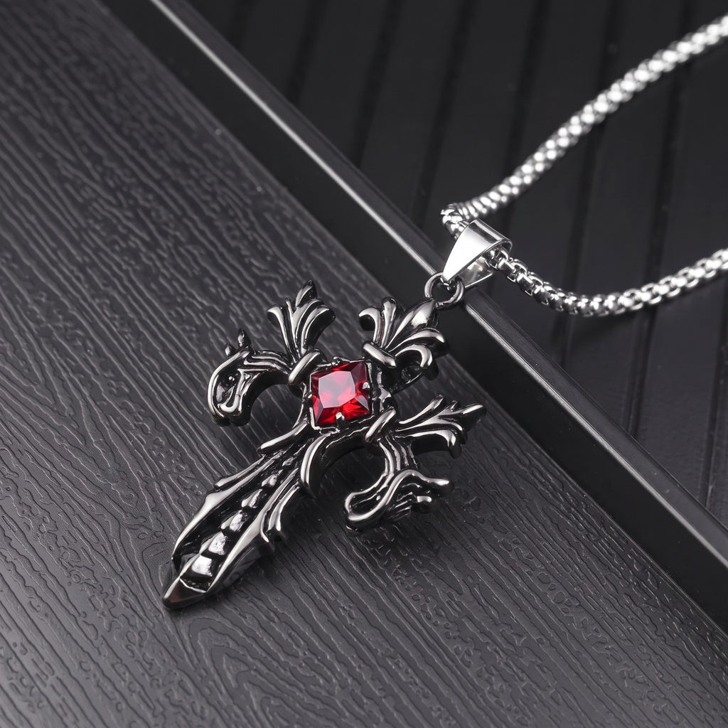 Colar Gótico Vintage Cruz Esculpida Prateada